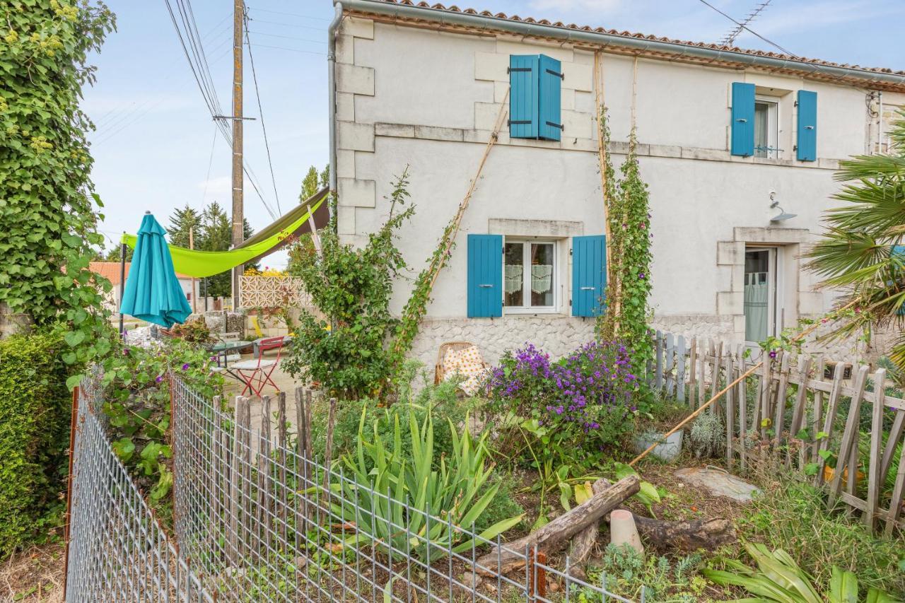 Appartement Accueillant A Mortagne Sur Gironde 45 M² Terrasse Luaran gambar
